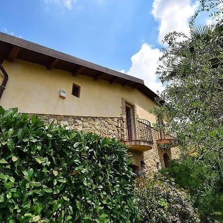 Giucalem La Casa Negli Orti Farm stay